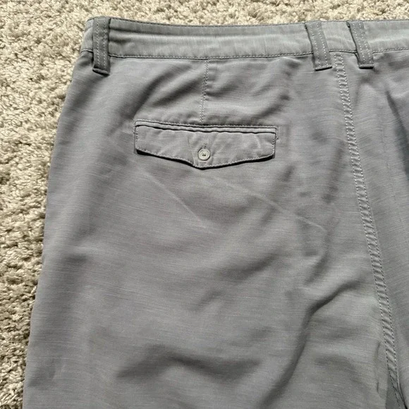 Travis Mathew Men's Golf Shorts SZ 38 Gray Slash Pockets Stretch - Picture 7 of 11